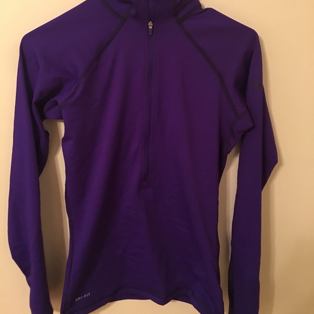 Nike pullover